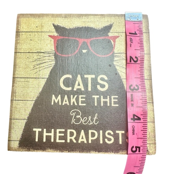 Cat’s Make the Best Therapist’s Wall Art Decor - Picture 4 of 4